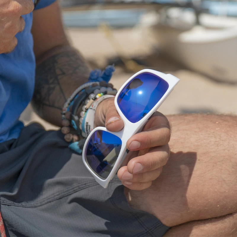 LUNETTES DE SOLEIL VERRE POLARISÉ CREW IRISCO BLANC 5 LUNETTES DE SOLEIL VERRE POLARISÉ CREW IRISCO BLANC – Image 3